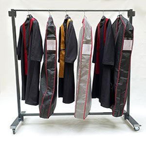 Sztenderd állvány, talár ruhazsákkal